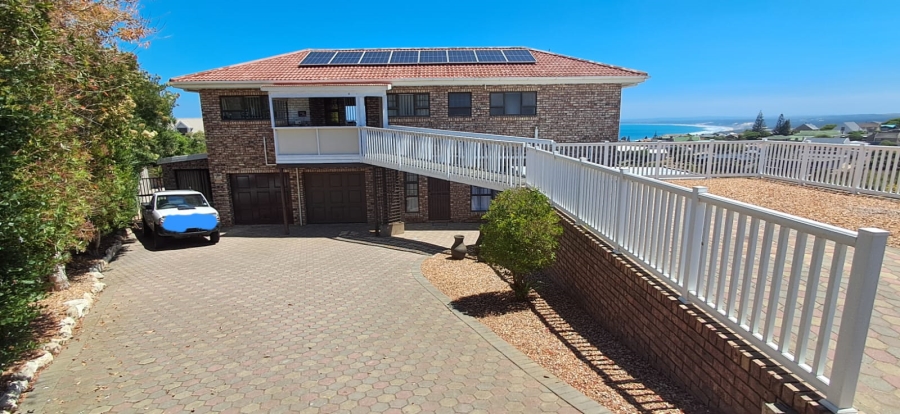 4 Bedroom Property for Sale in Dana Bay Western Cape